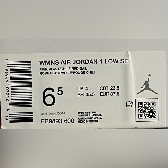 NEW Air Jordan 1 Low SE Pink Blast Valentines Day - Picture 9 of 10